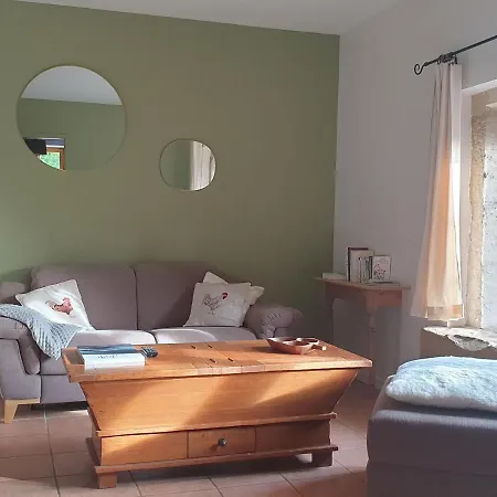 A Avec Cour Fleurie, Proche Epinal Et Gerardmer - Fr-1-589-620 La Baffe